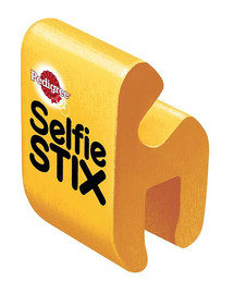 PEDIGREE  SelfieSTIX + Stuudio DentaSTIX